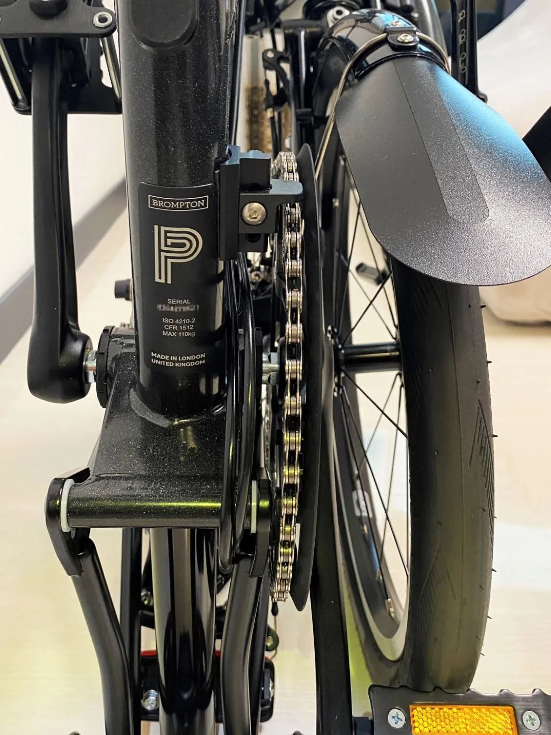 Brompton P Line Urban Midnight Black Metallic (Low Handlebar)